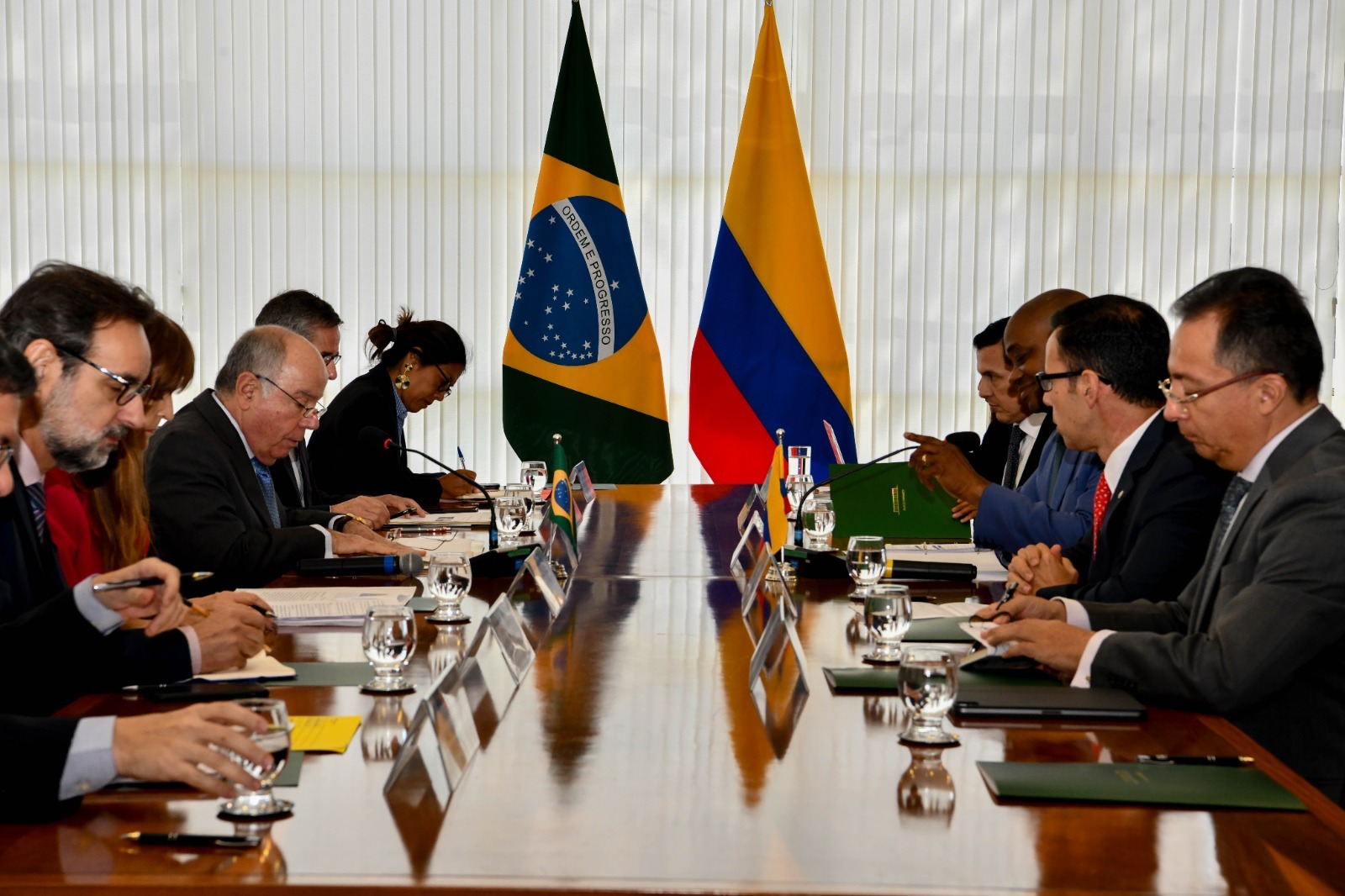 Canciller Luis Gilberto Murillo dialogó con su homólogo de Brasil Mauro Vieira para continuar afianzando las relaciones bilaterales entre los dos países 