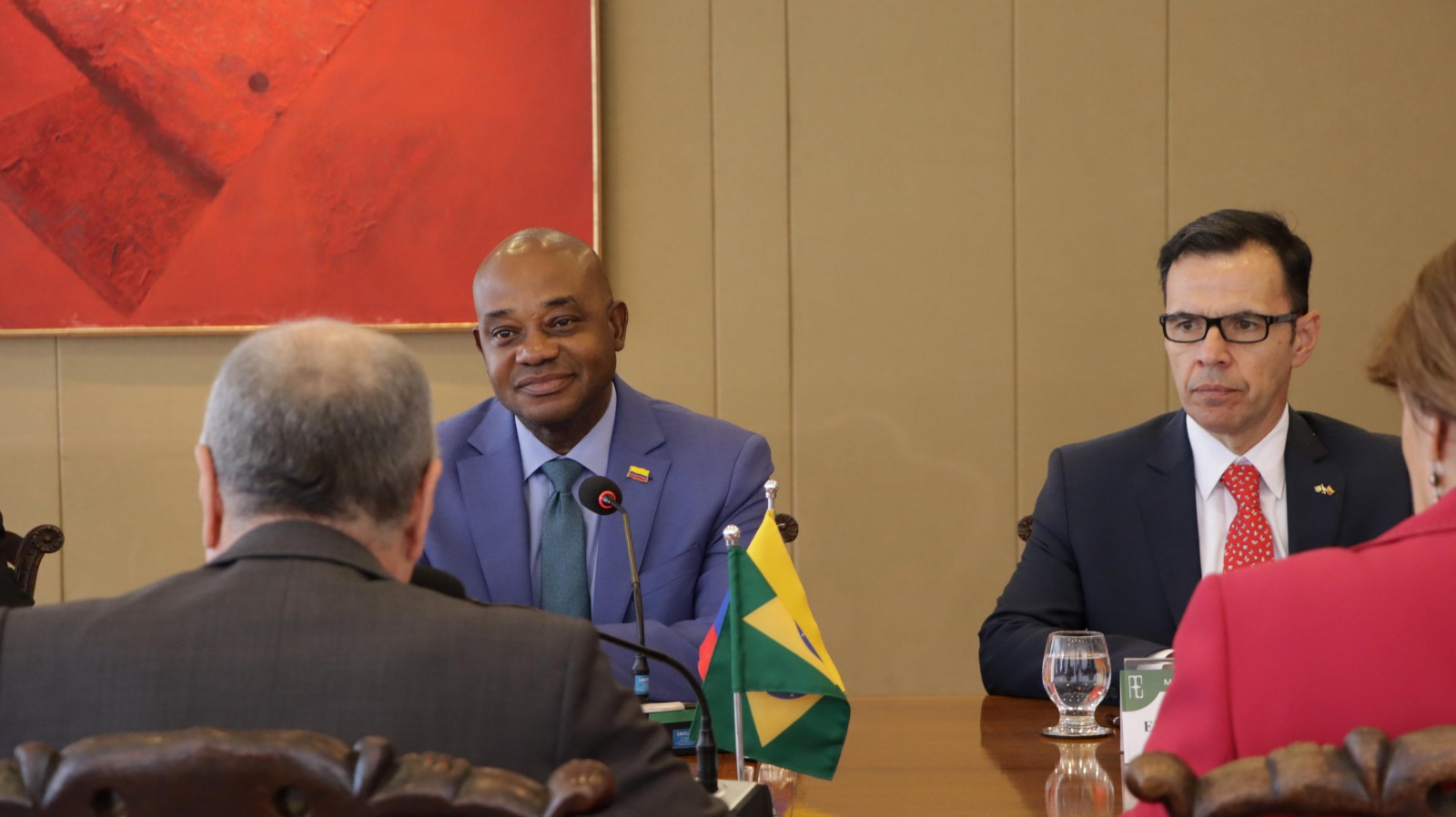 Canciller Luis Gilberto Murillo dialogó con su homólogo de Brasil Mauro Vieira a para continuar afianzando las relaciones bilaterales entre los dos países 