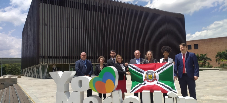 Delegación del municipio de Criciúma de Brasil realiza visita institucional a Medellín