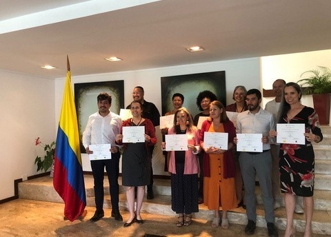 Embjada de Colombia difunde la cultura colombiana a través  de la enseñanza del español” en Brasil