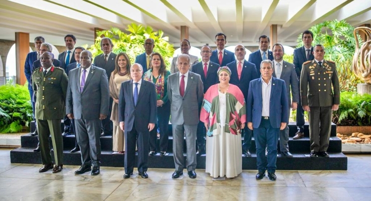 Por la paz y la seguridad regional, ministros de Defensa y de Relaciones Exteriores de América del Sur se reunieron en Brasilia